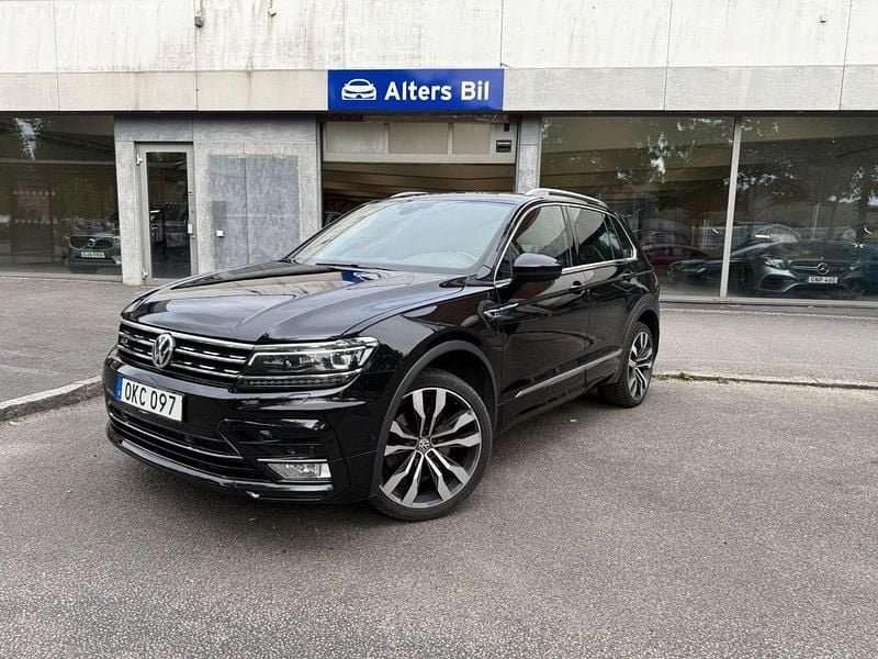 Svart Begagnad 2016 VW Tiguan GTS SUV | 219 900 kr - Bild 1/4