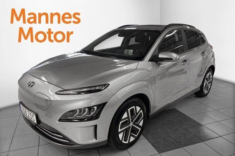Grå Begagnad 2022 Hyundai Kona Advanced SUV | 329 900 kr (Dyr) - Bild 1/4