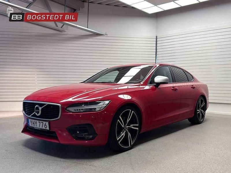 Begagnad Volvo S90 R-Design 150 HK (110 kW) 2016 Röd Sedan