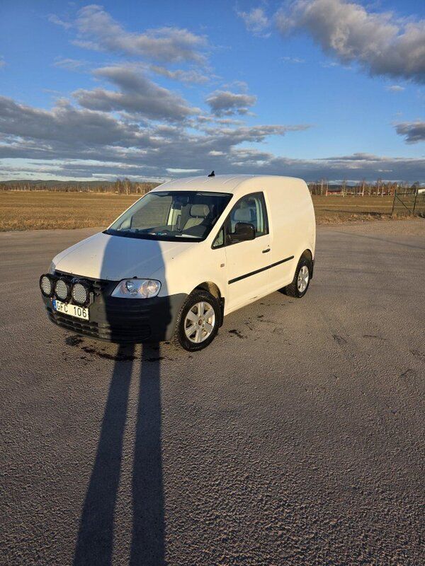 Vit Begagnad 2009 VW Caddy Minibuss | 45 000 kr (Marknadspris) - Bild 1/4
