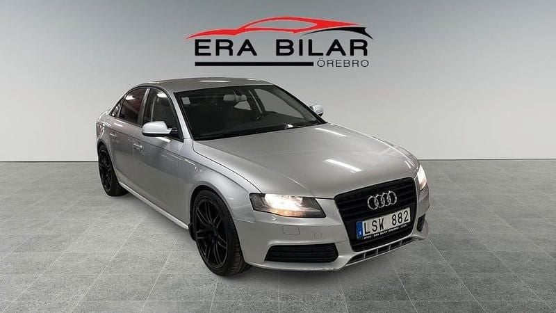 Silver Begagnad 2012 Audi A4 Comfort Sedan | 74 800 kr (Marknadspris) - Bild 1/4