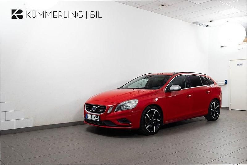 Röd Begagnad 2013 Volvo V60 R-Design Kombi | 99 900 kr (Bra pris) - Bild 1/4