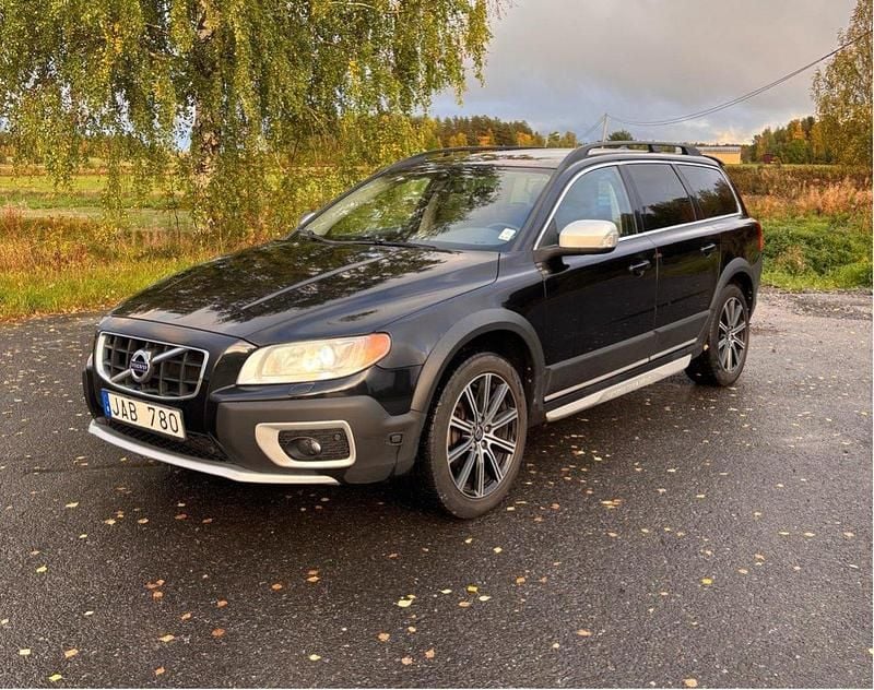 Svart Begagnad 2011 Volvo XC70 SUV | 75 000 kr (Bra pris) - Bild 1/4