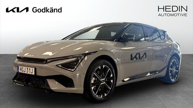 Grå (grey) Ny 2025 Kia EV6 2 SUV | 676 385 kr (Marknadspris) - Bild 1/4