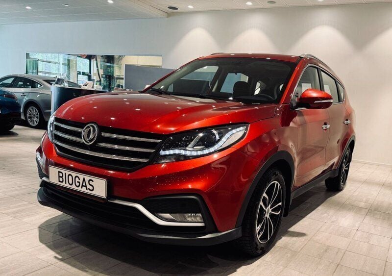 Röd Begagnad 2019 DFSK Fengon SUV | 165 000 kr - Bild 1/4