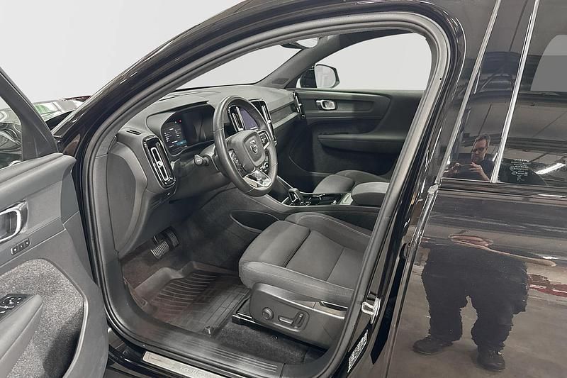 Begagnad Volvo C40 Plus 172 kW (234 HK) 2023 Svart SUV