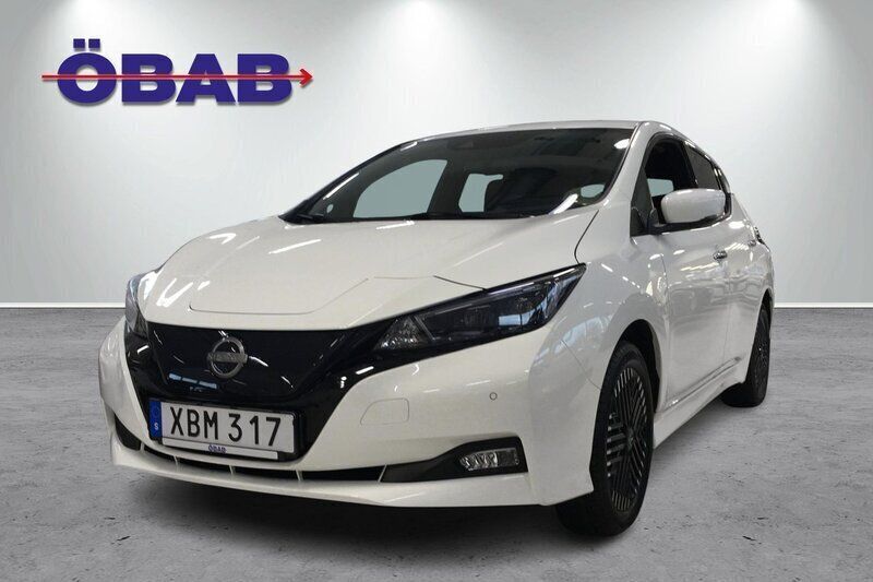 Vit Begagnad 2022 Nissan Leaf N-Connecta Halvkombi | 289 900 kr (Dyr) - Bild 1/4