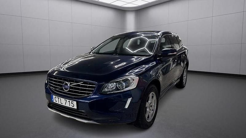 Begagnad Volvo XC60 Ocean Race 190 HK (139 kW) 2015 Blå SUV