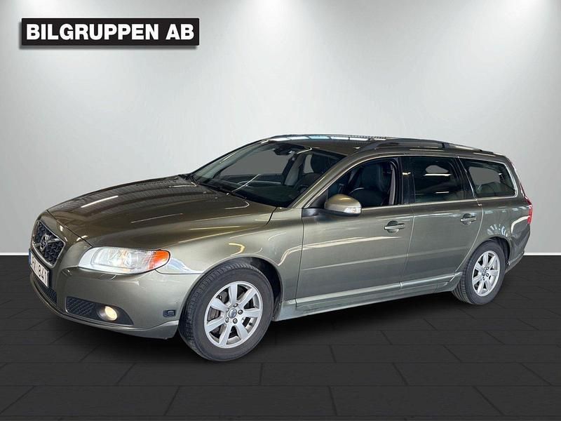 Grön Begagnad 2011 Volvo V70 Momentum Kombi | 117 900 kr (Lite dyr) - Bild 1/4