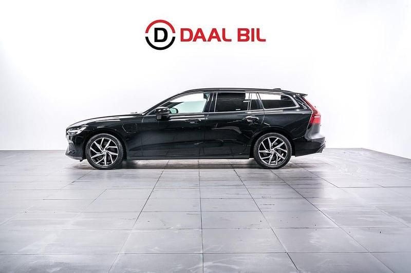 Svart Begagnad 2020 Volvo V60 Performance Kombi | 249 700 kr - Bild 1/4