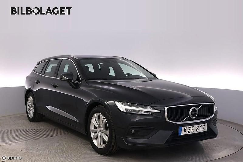 Grå Begagnad 2020 Volvo V60 Momentum Kombi | 239 800 kr (Superpris) - Bild 1/4