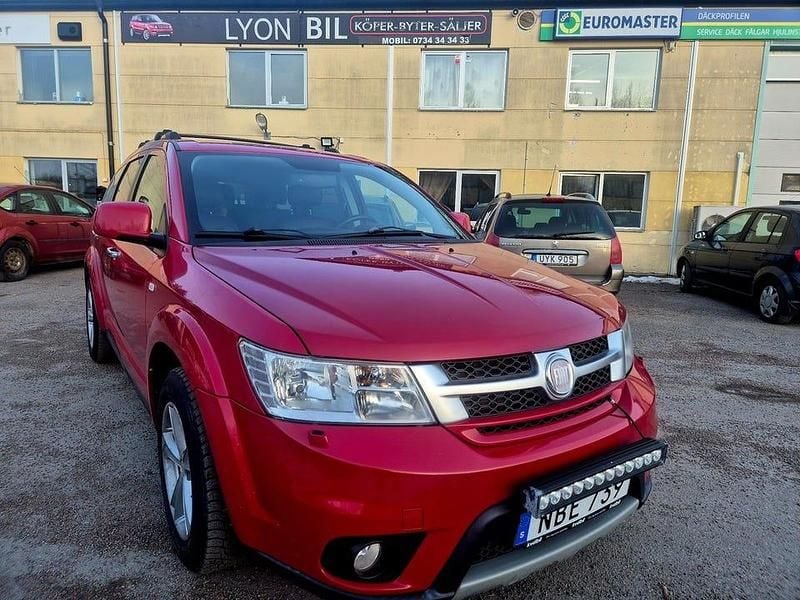 Begagnad Fiat Freemont 170 HK (125 kW) 2013 Röd SUV