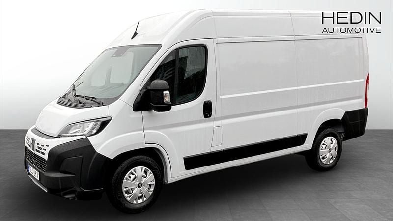 Vit Begagnad 2024 Fiat Ducato Van | 399 900 kr - Bild 1/4