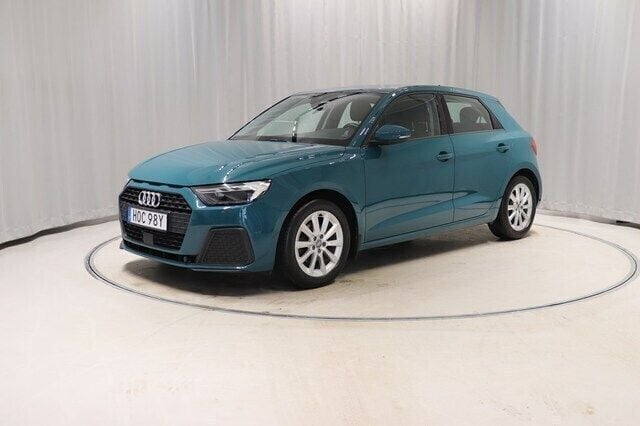 Tiomangrön Begagnad 2020 Audi A1 Sportback Proline Halvkombi | 189 000 kr (Marknadspris) - Bild 1/4