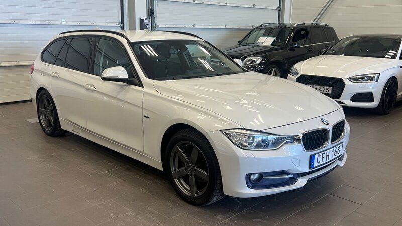 Vit Begagnad 2014 BMW 320 M Performance Kombi | 137 900 kr (Marknadspris) - Bild 1/4