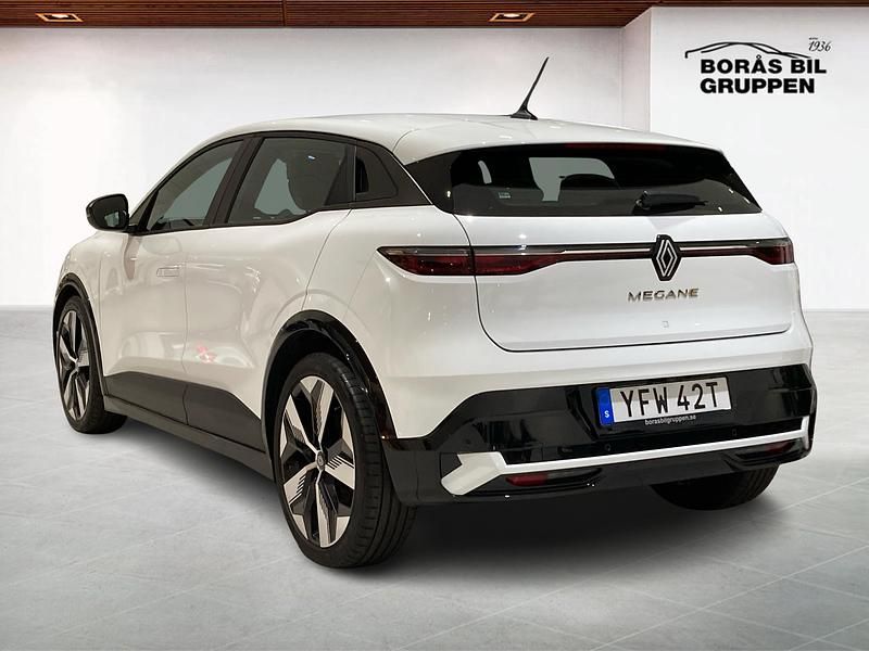 Begagnad Renault Mégane IV Equilibre 97 kW (132 HK) 2023 Vit