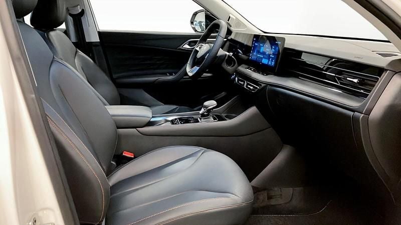 Begagnad MG HS Luxury 339 HK (249 kW) 2024 Vit SUV