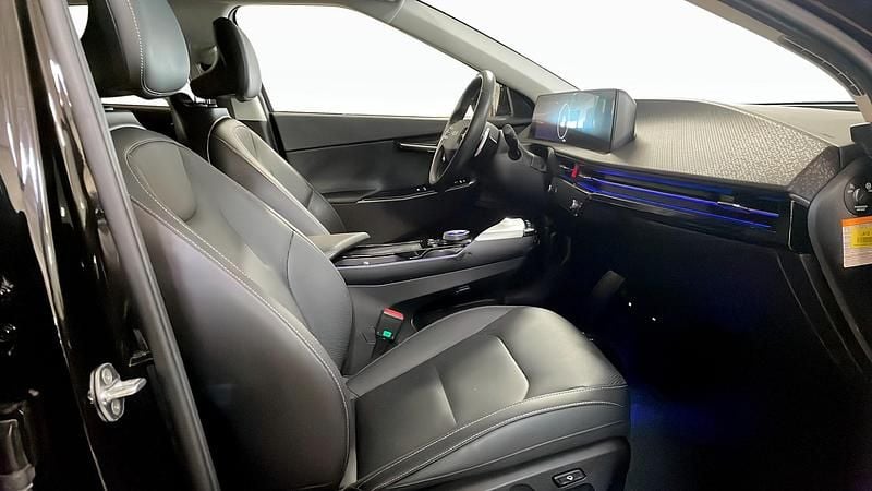 Begagnad Kia EV6 239 kW (325 HK) 2023 Svart SUV