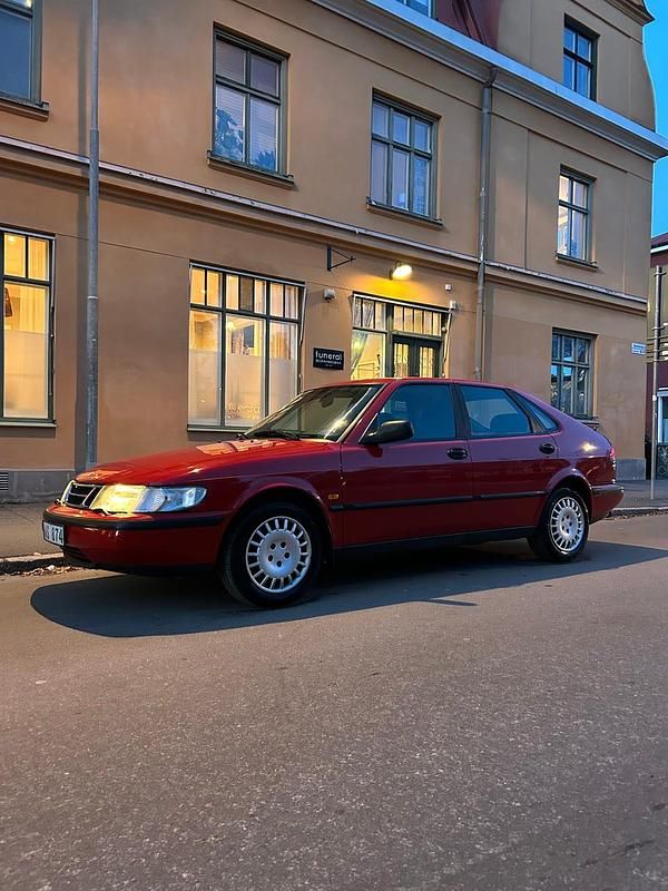 Begagnad Saab 900 130 HK (95 kW) 1998