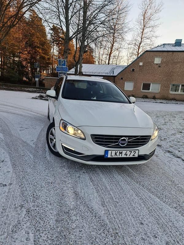 Begagnad Volvo V60 115 HK (84 kW) 2014 Kombi