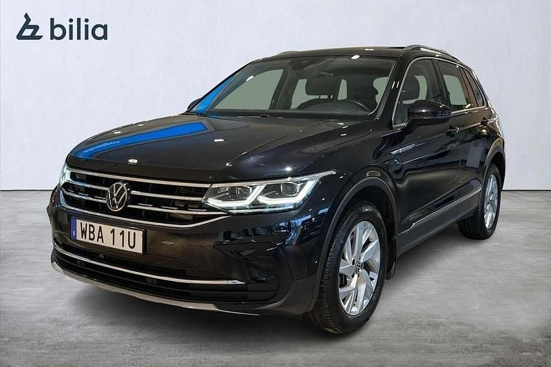 Svart Begagnad 2023 VW Tiguan Elegance SUV | 399 900 kr (Dyr) - Bild 1/3