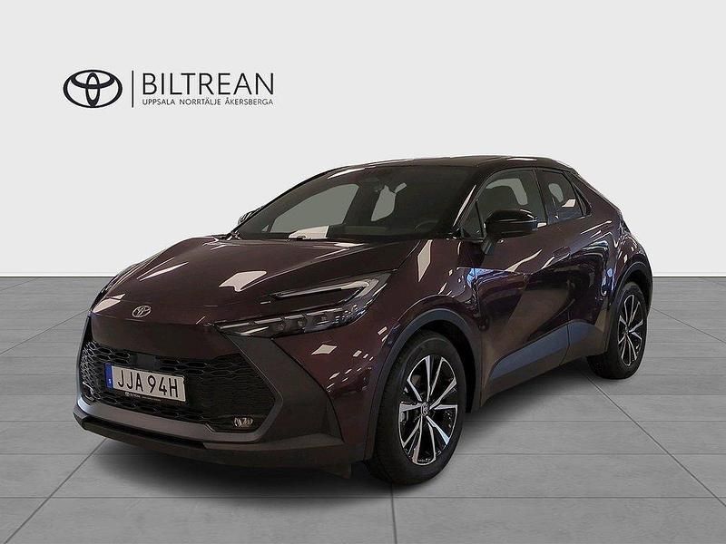 Lila Ny 2024 Toyota C-HR Style SUV | 394 000 kr (Lite dyr) - Bild 1/4