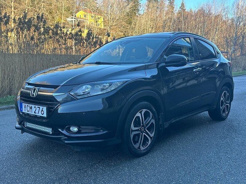 Svart Begagnad 2016 Honda HR-V SUV | 119 900 kr (Marknadspris) - Bild 1/4