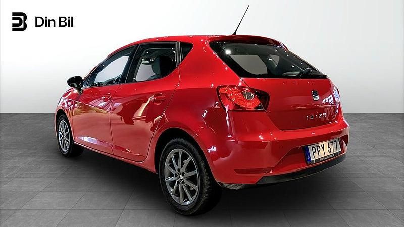 Begagnad Seat Ibiza Style 110 HK (80 kW) 2015 Emotion red Minibuss