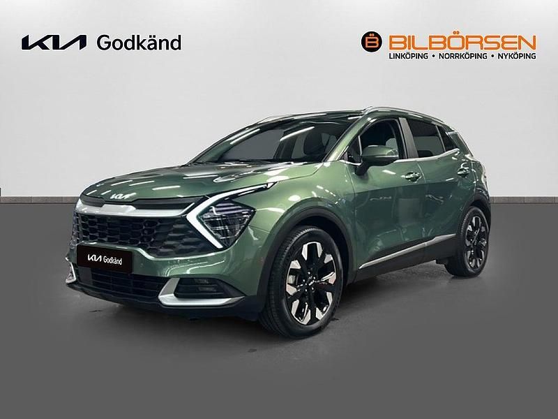 Grön Begagnad 2022 Kia Sportage Advance SUV | 389 900 kr (Dyr) - Bild 1/4