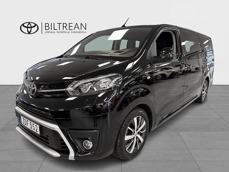 Svart Begagnad 2017 Toyota Proace Verso Premium Kombi | 349 900 kr (Lite dyr) - Bild 1/3