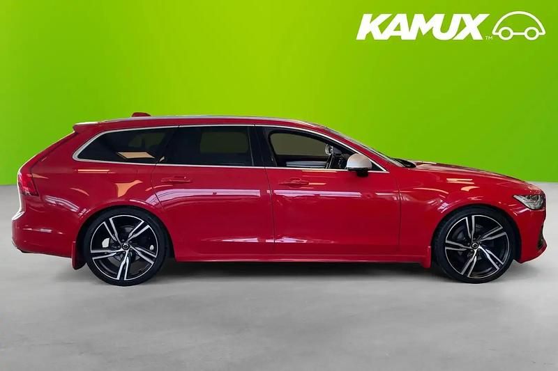 Begagnad Volvo V90 R-Design 150 HK (110 kW) 2019 Röd Kombi
