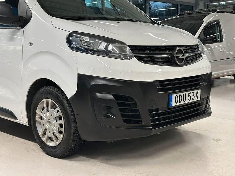 Begagnad Opel Vivaro 123 HK (90 kW) 2020 Vit Minibuss