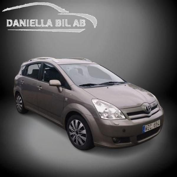 Grå Begagnad 2005 Toyota Corolla Verso Minibuss | 49 999 kr (Marknadspris) - Bild 1/3