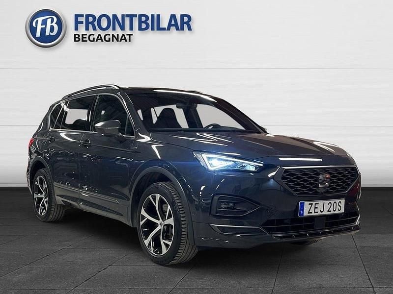 Grå Begagnad 2022 Seat Tarraco FR SUV | 319 900 kr (Lite dyr) - Bild 1/3