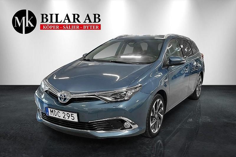 Blå Begagnad 2015 Toyota Auris Touring Sports Executive Kombi | 149 900 kr (Marknadspris) - Bild 1/4