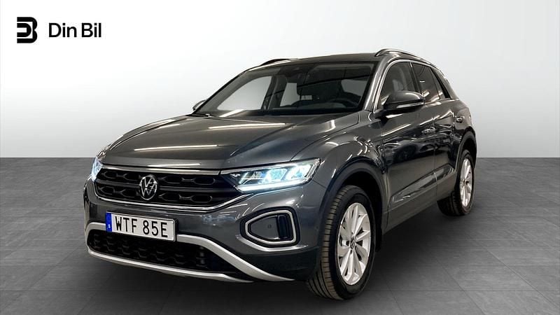 Indium grey metallic Begagnad 2024 VW T-Roc SUV | 299 900 kr (Marknadspris) - Bild 1/4