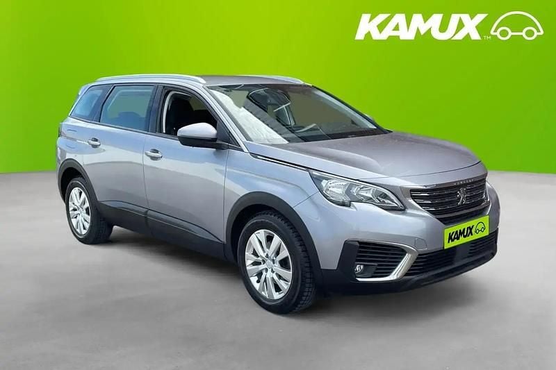 Silver/grå Begagnad 2019 Peugeot 5008 Minibuss | 238 700 kr (Lite dyr) - Bild 1/4