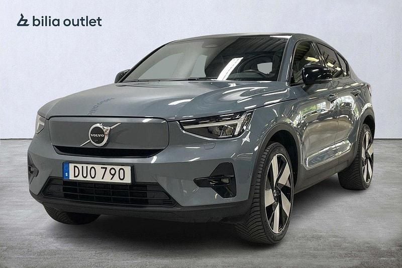 Grå Begagnad 2023 Volvo EC40 Ultimate SUV | 379 900 kr (Marknadspris) - Bild 1/4