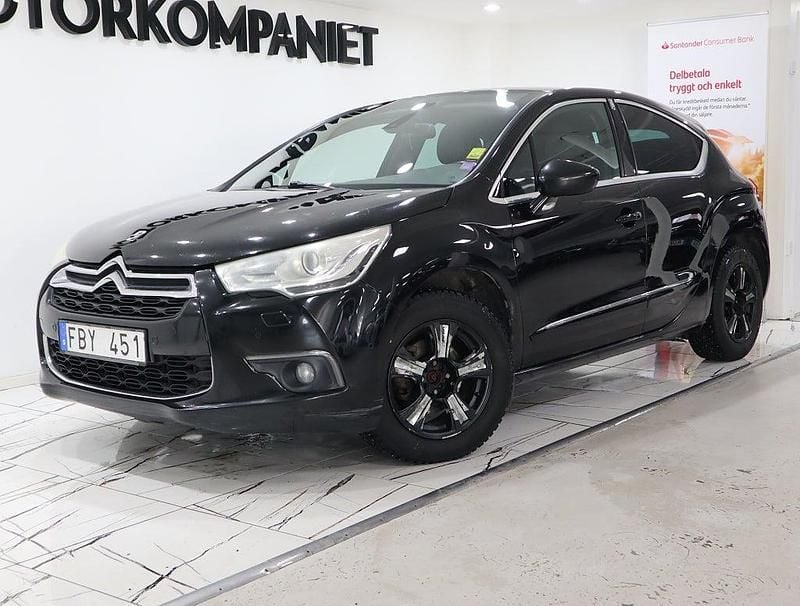 Begagnad Citroën DS4 112 HK (82 kW) 2011 Svart Halvkombi