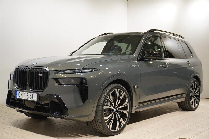 Grå Begagnad 2024 BMW X7 Comfort Edition SUV | 1 599 500 kr - Bild 1/4
