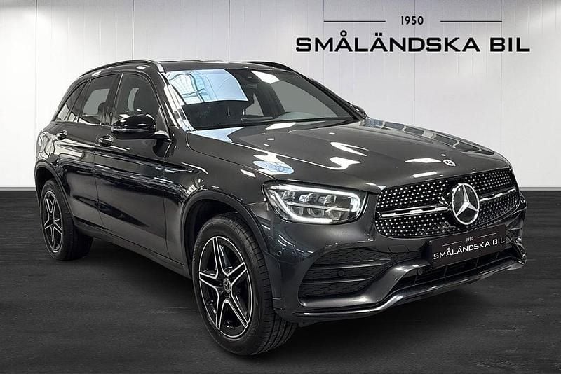 Begagnad Mercedes GLC300e AMG line 235 HK (172 kW) 2020 Grå SUV