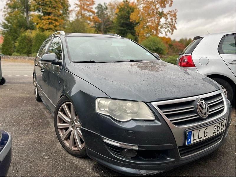 Grå Begagnad 2010 VW Passat Sportline Kombi | 25 000 kr (Superpris) - Bild 1/3