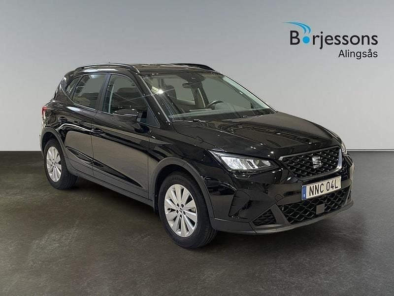 Svart Begagnad 2022 Seat Arona Style SUV | 174 900 kr (Bra pris) - Bild 1/4