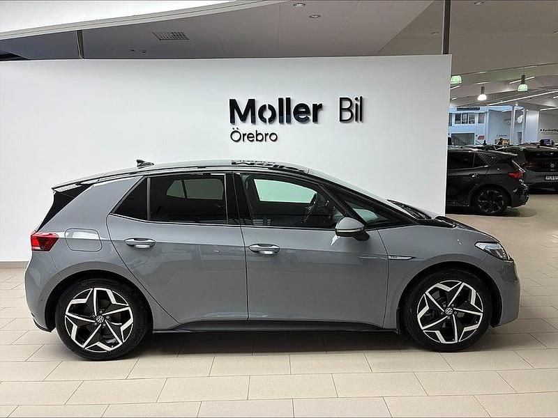 Begagnad VW ID.3 Pro 150 kW (204 HK) 2023 Moonstone grey black Halvkombi