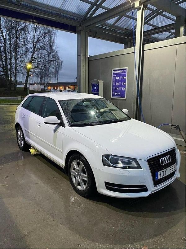 Begagnad 2012 Audi A3 Attraction Kombi | 63 000 kr (Marknadspris) - Bild 1/4