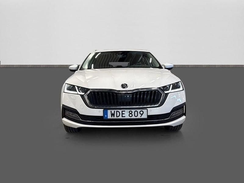 Begagnad Skoda Octavia Style 110 HK (80 kW) 2022 Vit Kombi