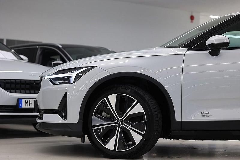 Begagnad Polestar 2 Pilot 300 kW (408 HK) 2023 Silver Halvkombi