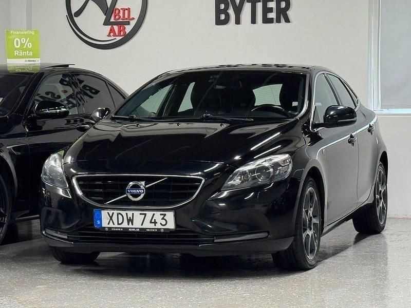 Begagnad Volvo V40 Ocean Race 150 HK (110 kW) 2015 Svart Kombi
