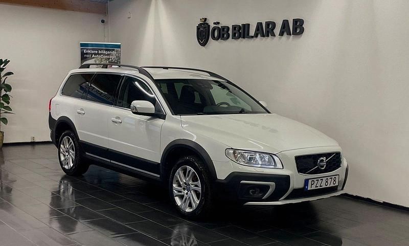 Vit Begagnad 2016 Volvo XC70 Momentum SUV | 159 900 kr (Marknadspris) - Bild 1/4