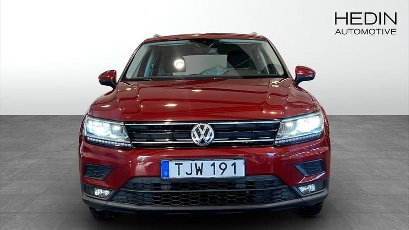Begagnad VW Tiguan 150 HK (110 kW) 2018 Röd SUV